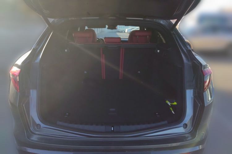 Used Alfa Romeo Stelvio 2022 2.0T 280HP Veloce Track Edition