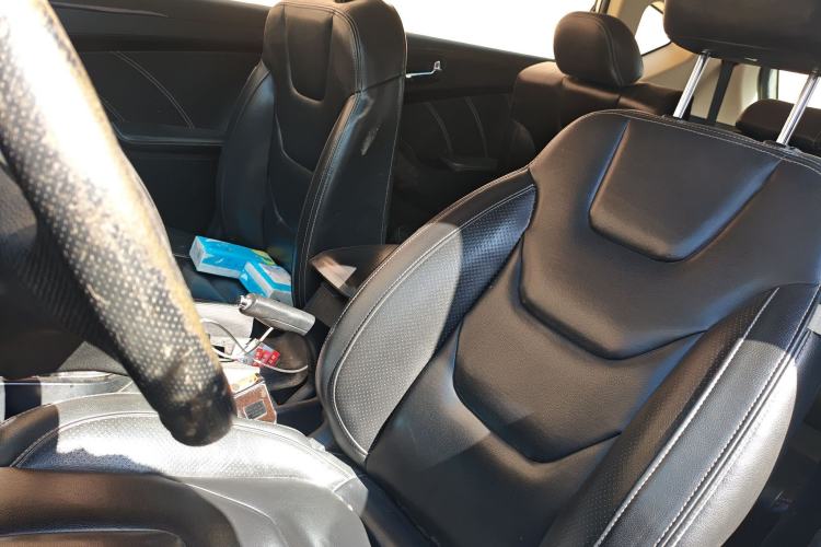 Used Dongfeng Fengon 580 2016 1.8L Manual Comfort Model Left Front Seat