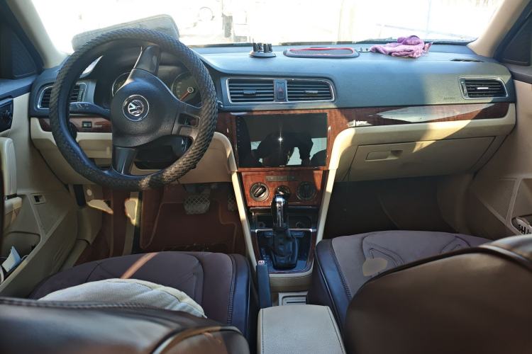 Used Volkswagen Lavida 2013 1.4TSI DSG Comfort Edition
