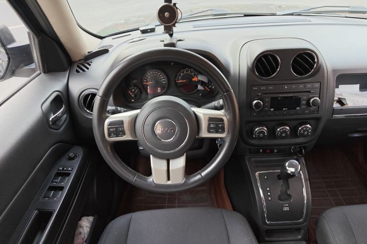 Used Jeep Patriot 2014 2.4L Sport Edition
