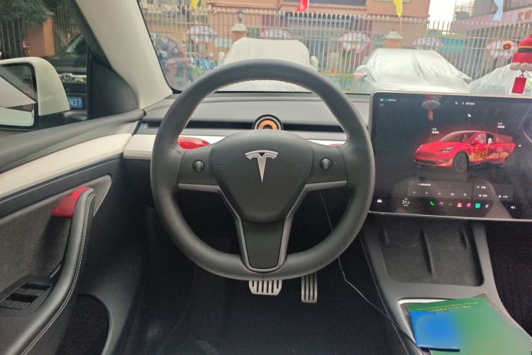 Used Tesla Model Y 2023 High-Performance All-Wheel-Drive Version