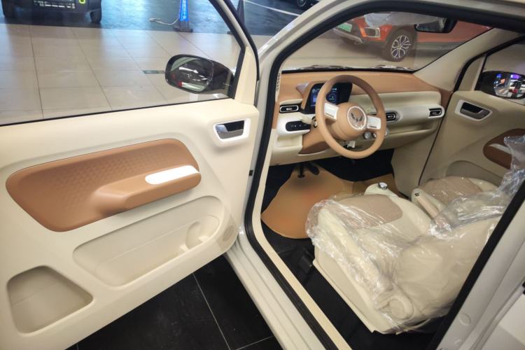 Used Wuling Hongguang MINIEV 2024 3rd Generation 215km Youth Edition
