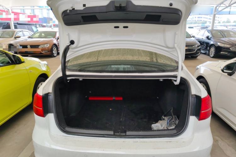 Used Volkswagen Sagitar 2017 230TSI Automatic Comfort Version