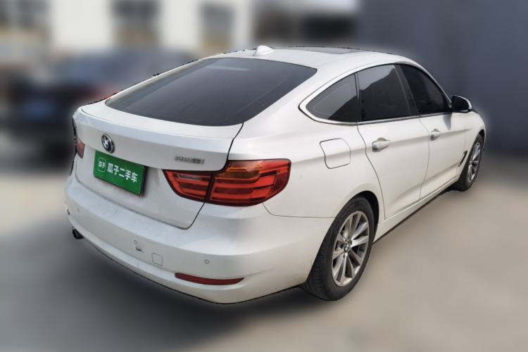 Used BMW 3 Series GT 2016 320i Fashion Model
