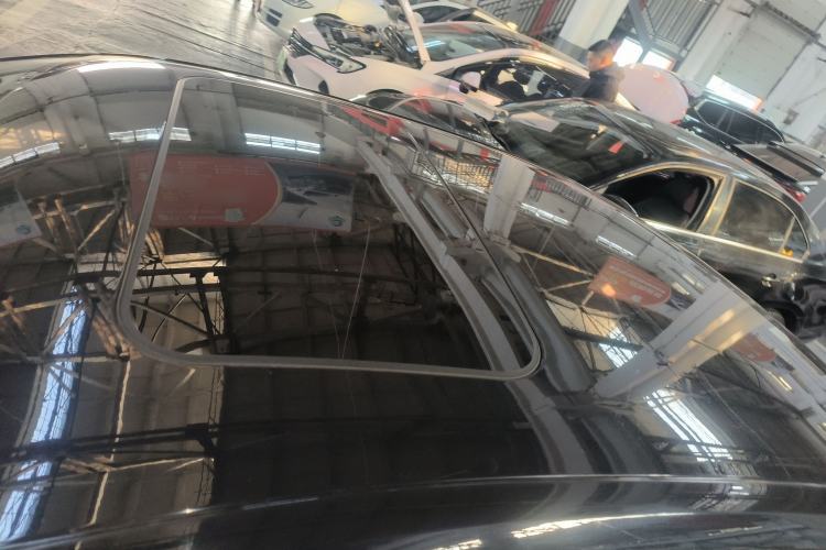 Used Volkswagen Sagitar 2017 230TSI Automatic Comfort Version
