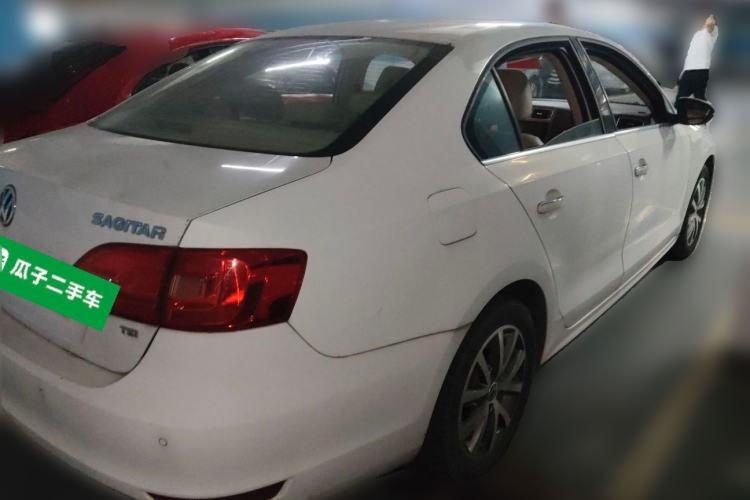 Used Volkswagen Sagitar 2012 1.4TSI Manual Luxury Model Rear Right 45 Deg