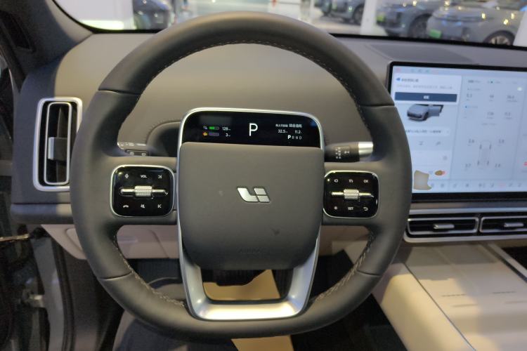 Used Li Auto L7 2025 Ultra Smart Refreshed Edition
