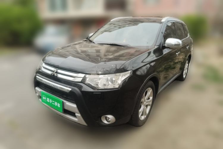 Used Mitsubishi Outlander 2014 2.4L 4x4 Deluxe Value Edition 5 Seats