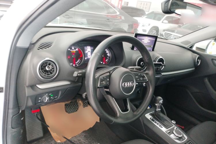 Used Audi A3 2020 Restyled Limousine 35 TFSI Ambition Version China VI
