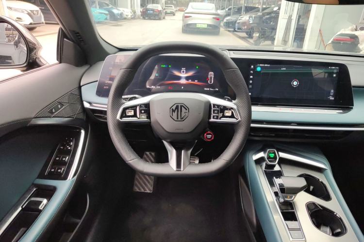 Used MG 7 2023 2.0T Automatic Hunter Luxury Edition
