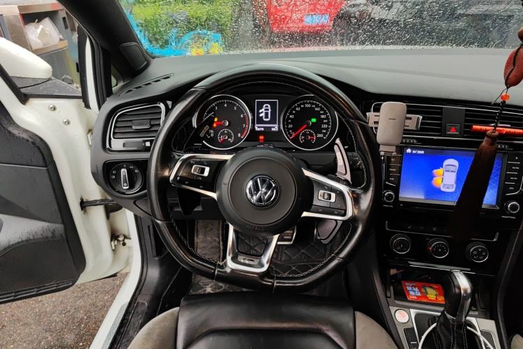 Used Volkswagen Golf 2016 1.4TSI Automatic R-Line Steering Wheel