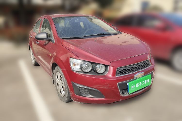 Used Chevrolet Aveo Sonic 2011 Sedan 1.4L MT SL