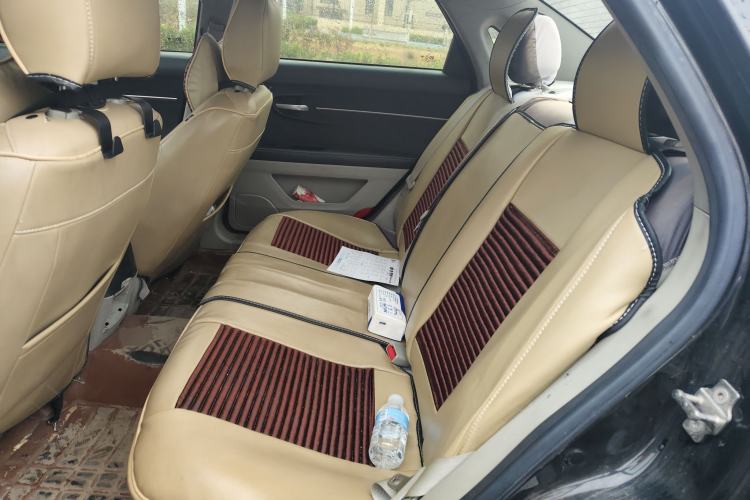 Used BAIC Senova D50 2014 1.5L manual standard version