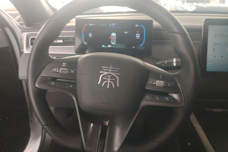 Used BYD Qin PLUS 2025 DM-i Smart Drive 55KM Leading Model
