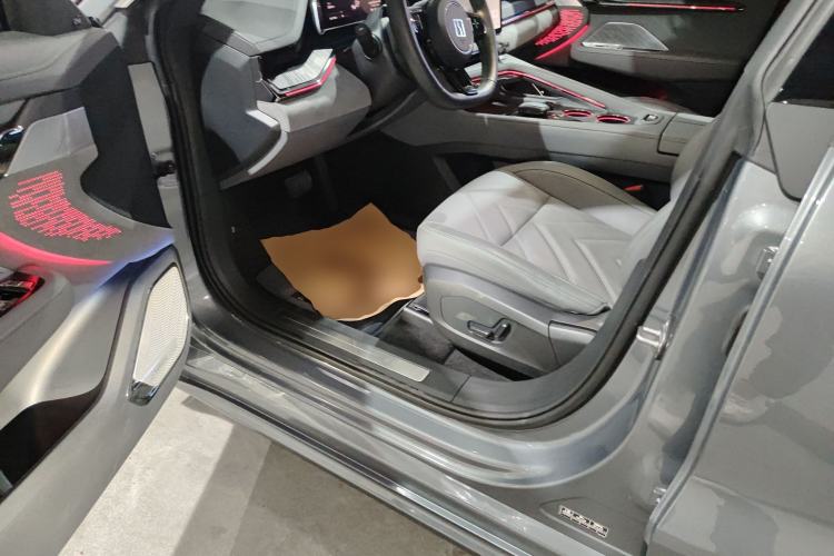 Used Zeekr 001 2022 Ultra-Long Range Dual-Motor ME Version
