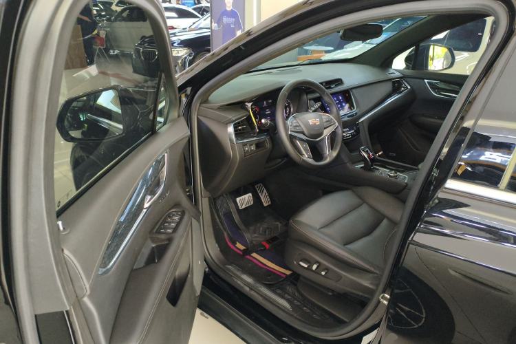 Used Cadillac XT5 2022 2.0T Two-Wheel Drive Luxury Version Driver Seat