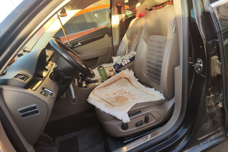 Used Volkswagen Magotan 2013 2.0 TSI Prestige Model Left Front Seat