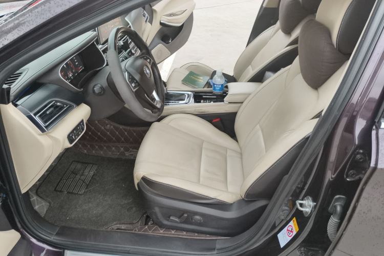 Used Changan Raeton CC 2018 1.5T Automatic Zunya Model China V Standard
