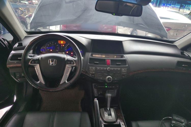 Used Honda Crosstour 2011 3.5L Flagship Edition Center Console