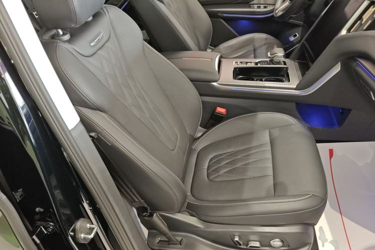 Used Hongqi HS7 PHEV 2024 2.0T PHEV Four-Wheel Drive Flagship Edition 7 Seats Right Front Seat