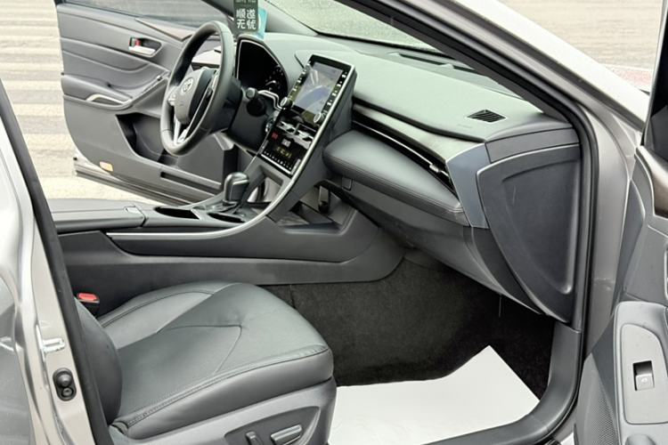 Used Toyota Avalon 2019 2.0L XLE Premium Edition China VI

