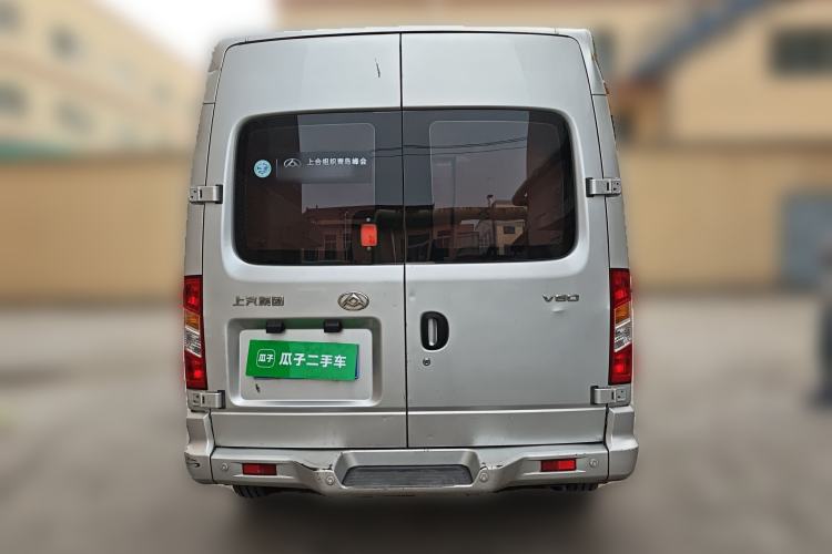 Used SAIC MAXUS Xintu V80 2018 2.5T 6-Speed Manual Aowentong Long-Wheelbase Mid-Roof 7/10-Seater