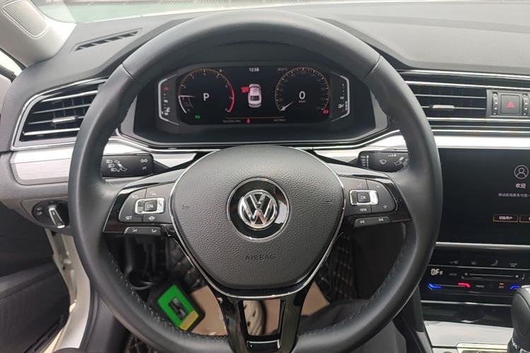 Used Volkswagen Lamando 2021 280TSI DSG Luxury Phantom Edition