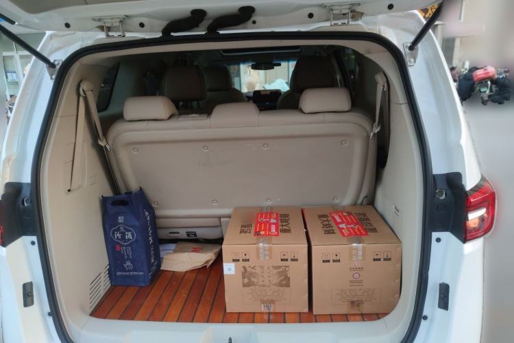 Used Buick GL8 2020 Land Business Class 652T Luxury Model
