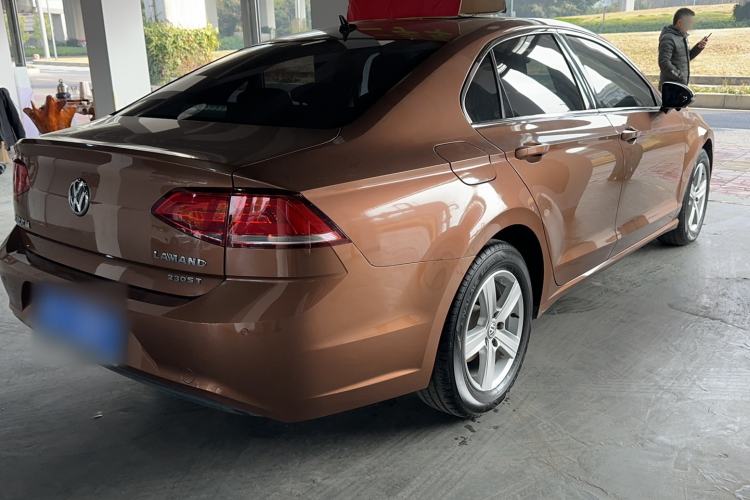 Used Volkswagen Lamando 2017 230TSI DSG Fashion Edition
