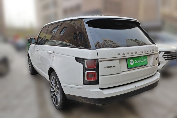 Used Land Rover Range Rover 2022 3.0 L6 360 PS Legacy Edition
