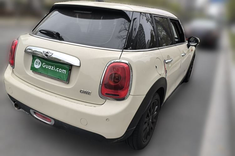 Used MINI 2018 1.5T ONE PLUS Five-Door Edition Rear Right 45 Deg