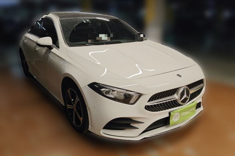 Used Mercedes-Benz A-Class 2022 Second Facelift A 200 L Sport Sedan Fashion Version
