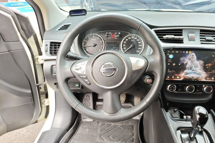 Used Nissan Sylphy 2018 1.6XV CVT Deluxe Edition Steering Wheel
