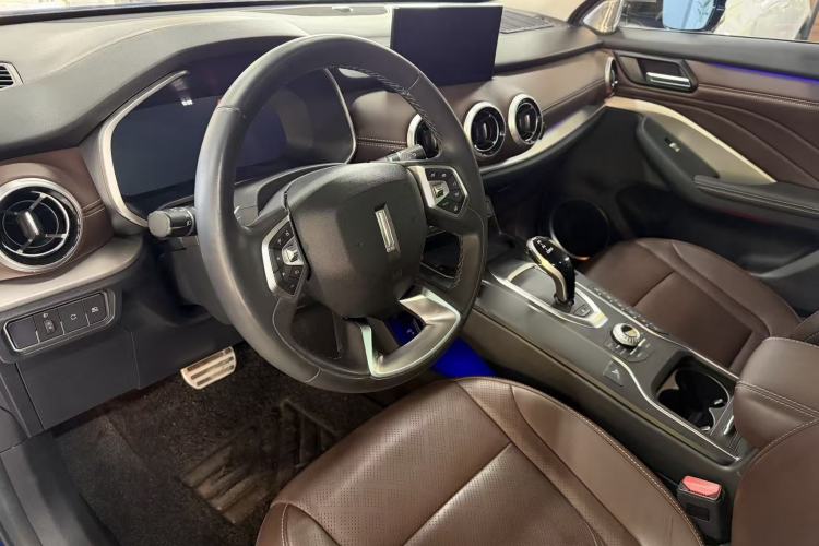 Used Wey VV6 2018 2.0T Two-Wheel Drive Flagship Version China V Standard