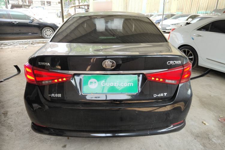 Used Toyota Crown 2015 2.0T Fashion Edition Rear