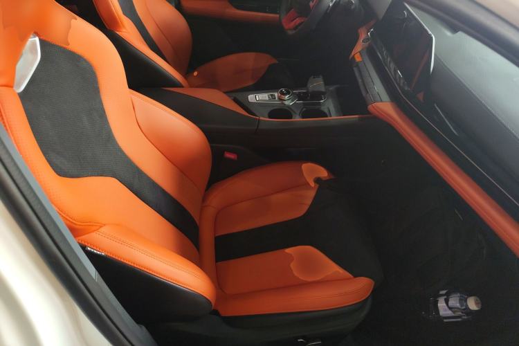 Used CHANGAN UNI-V 2023 2.0T Leading-Speed Edition