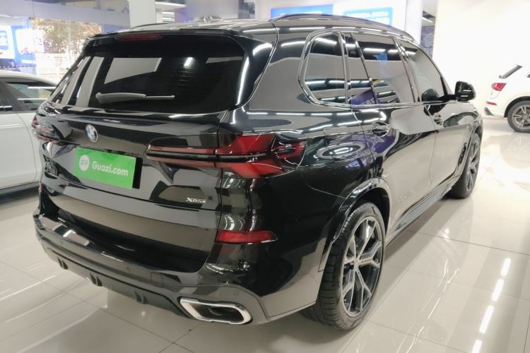 Used BMW X5 2023 xDrive 30Li Luxury M Sport Night Edition Package
