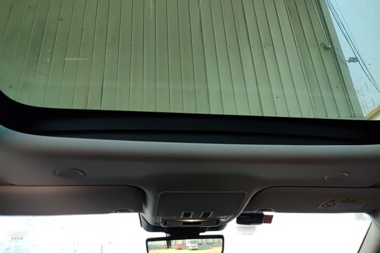 Used Land Rover Range Rover Evoque 2024 Aurora L 249 PS Prestige Light-Chasing Edition