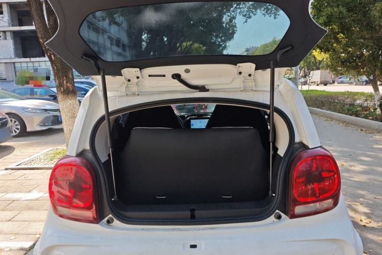 Used Roewe Clever 2022 311km QiQi BoBo Edition
