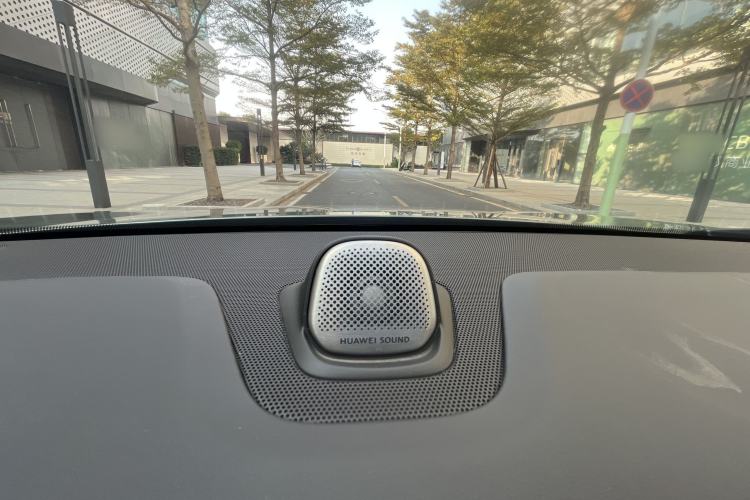 Used Hima AITO M5 2022 Extended-Range Four-Wheel Drive Performance Version
