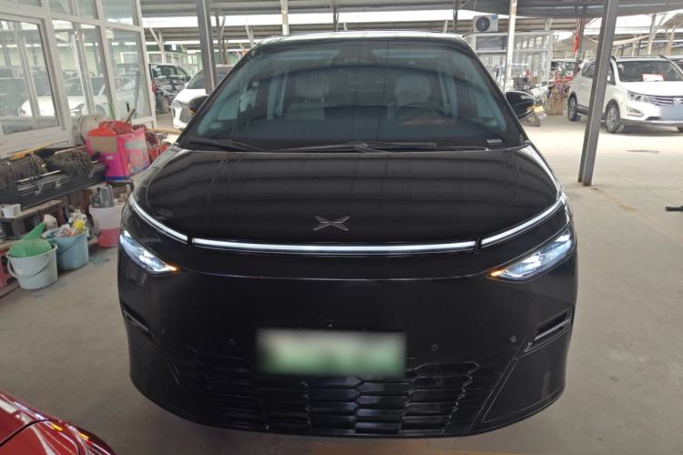 Used XPeng X9 2025 740 Ultra-Long Range Max Front