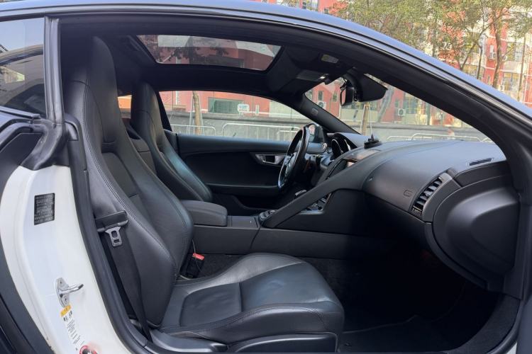 Used Jaguar F-TYPE 2016 3.0 SC S Four-Wheel-Drive Hardtop Version
