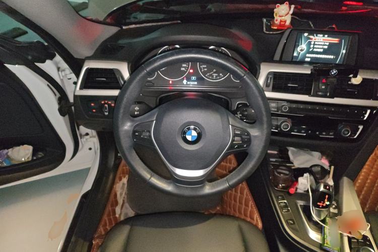 Used BMW 3 Series GT 2017 320i Sport Edition
