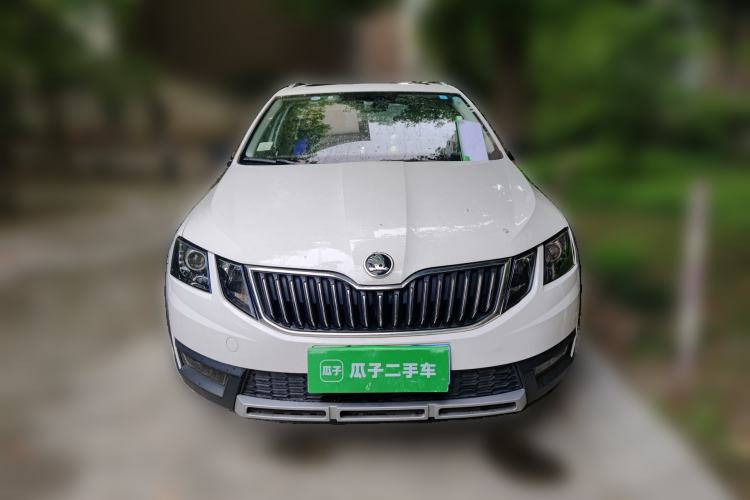 Used Skoda Octavia 2018 Station Wagon TSI230 DSG Luxury Edition Front