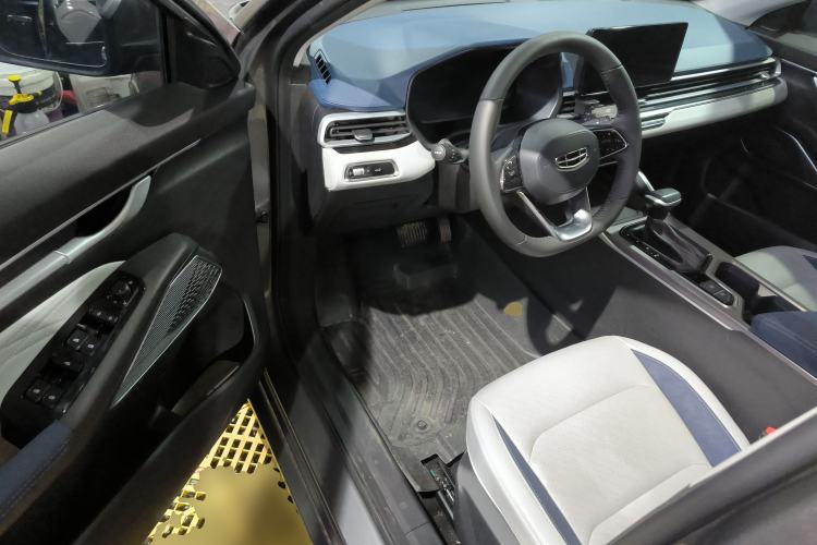 Used Geely Auto Emgrand 2022 4th Generation 1.5L CVT Flagship Model Driver Seat