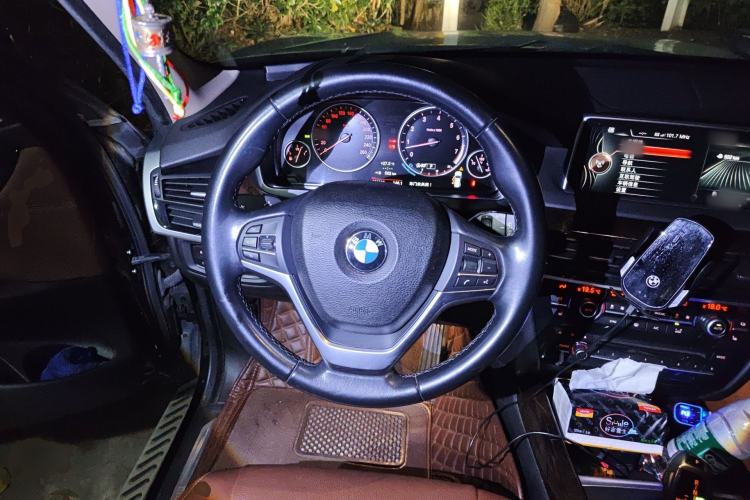 Used BMW X5 2014 xDrive35i Elegant Edition Steering Wheel