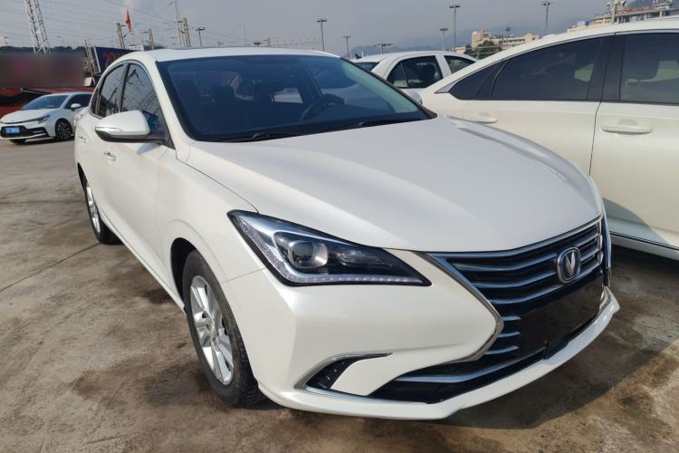 Used Changan Eado 2019 High-Energy Edition 1.6L GDI Manual Pioneer Model China VI Standard

