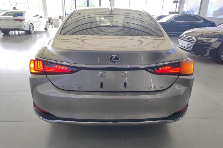 Used Lexus ES 2022 200 Excellence Edition