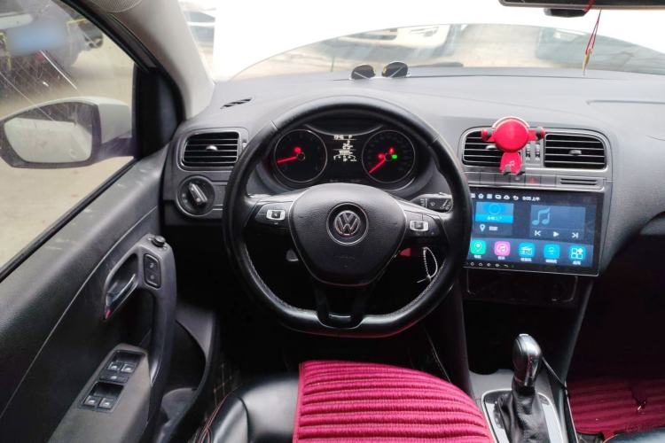 Used Volkswagen Polo 2016 1.6L Automatic Comfort Model
