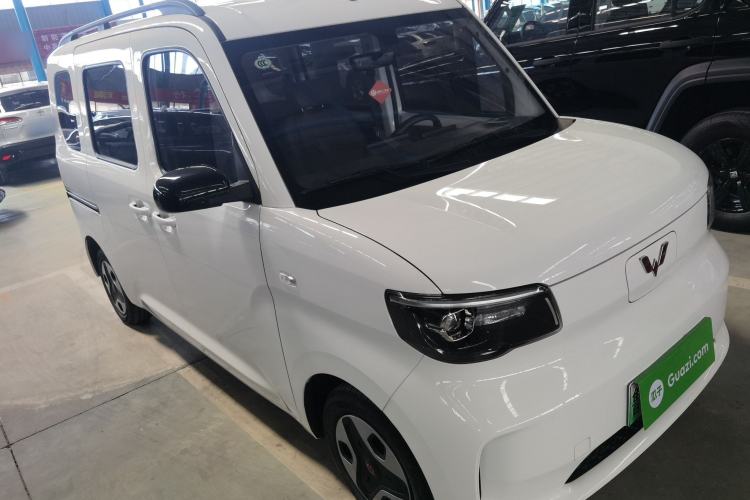 Used Wuling Zhiguang New Energy 2025 Comfort Model Exterior 1